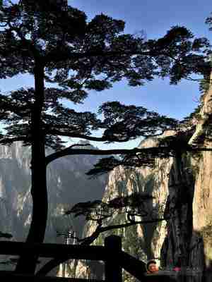2-Day Mt Huangshan and Hongcun Village Private Tour from Nanjing by Bullet Train